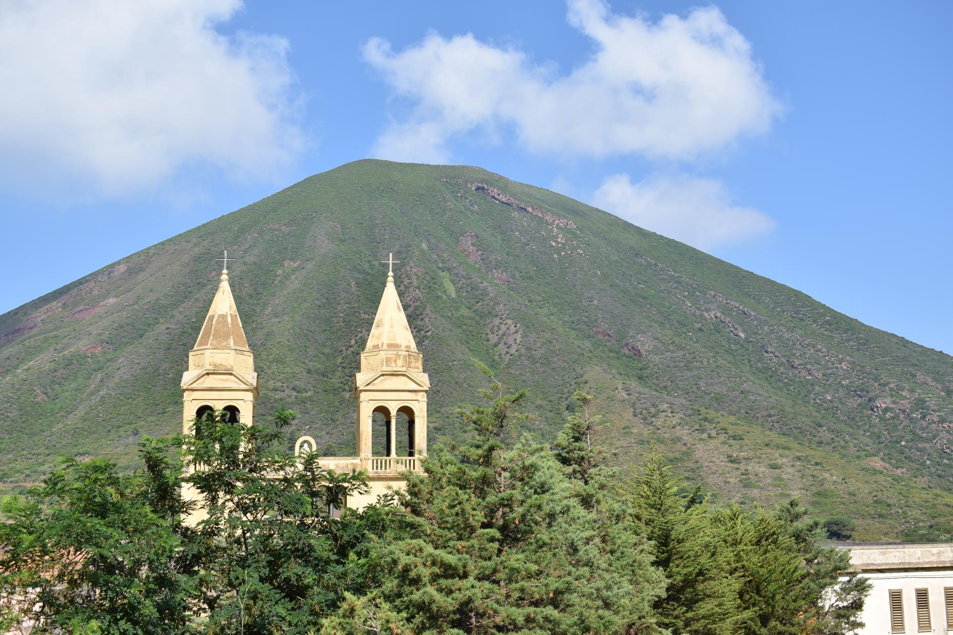 Tour of the Aeolian Islands