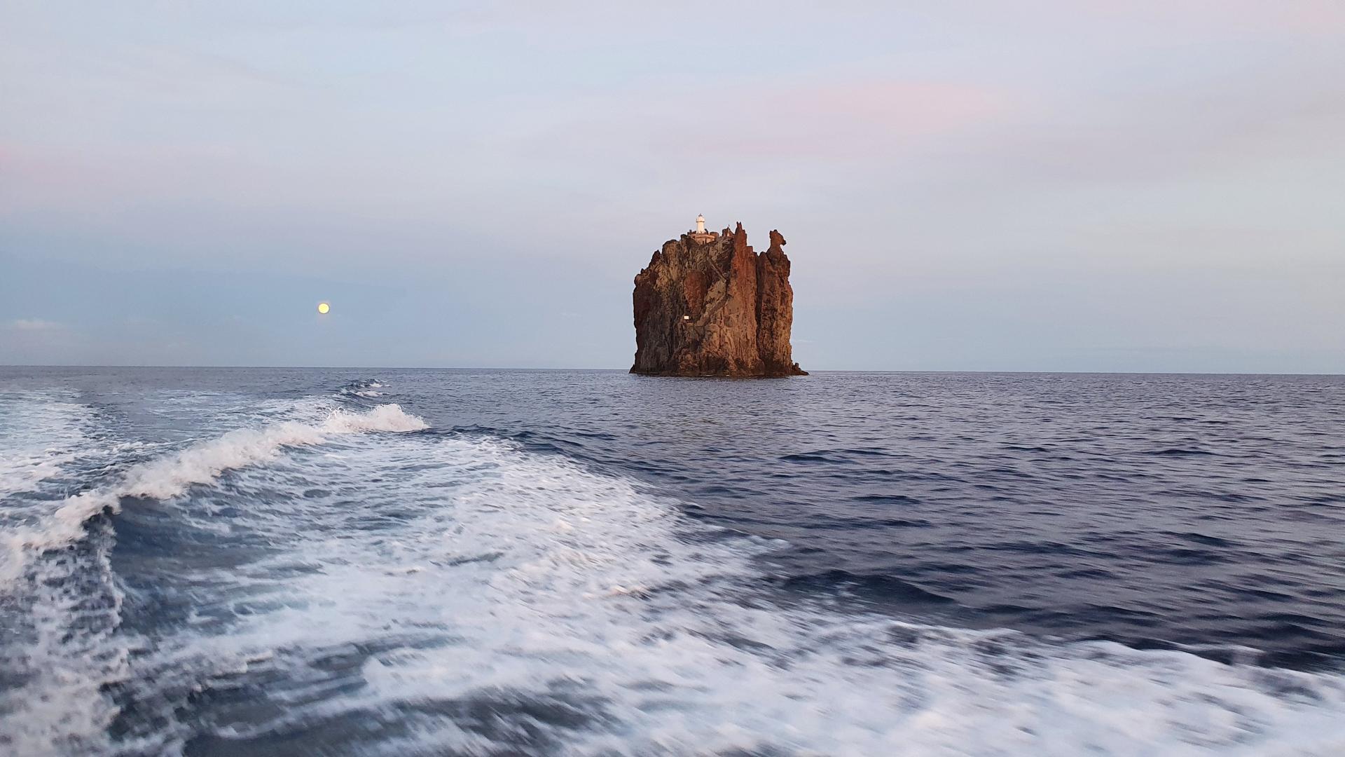 Srombolicchio tour delle isole Eolie