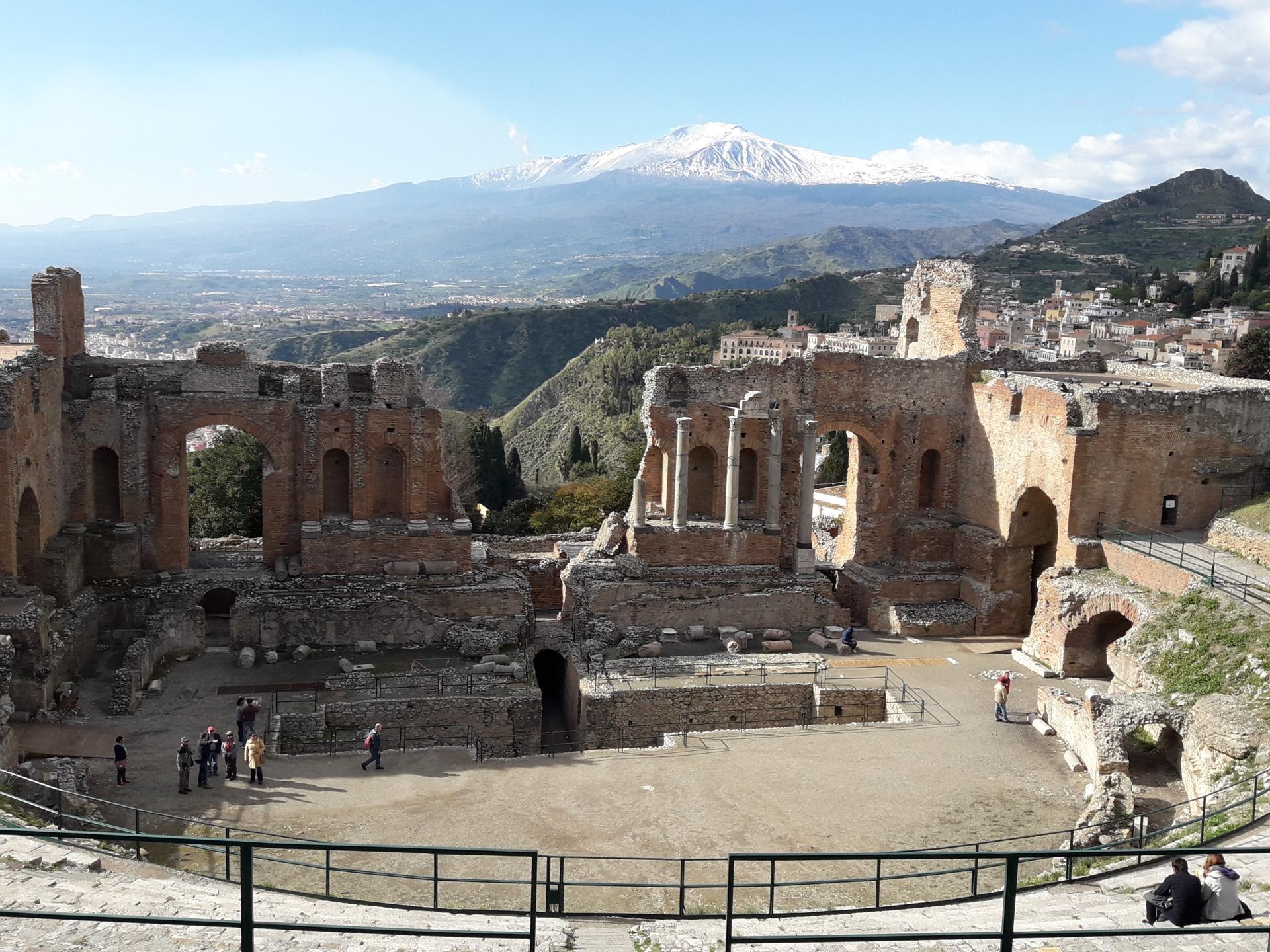 guided tour of taormina