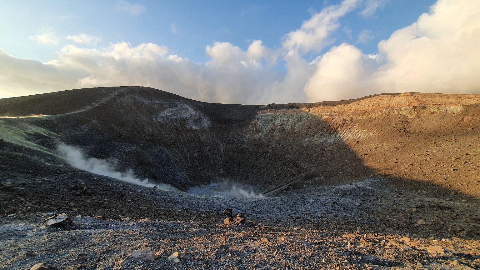 risalita al cratere di Vulcano visita guidata