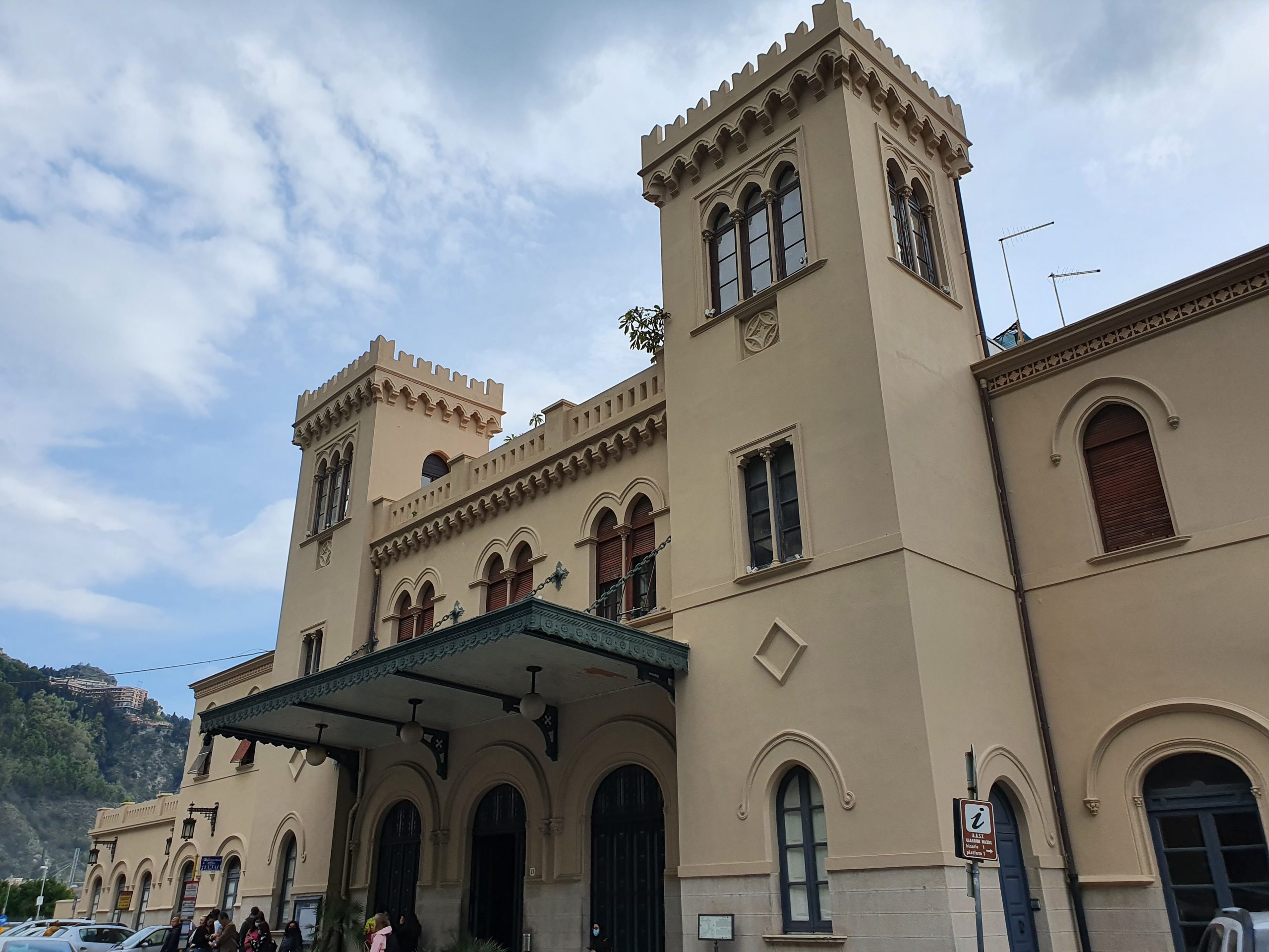 Stazione di Taormina
