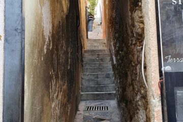 il vicolo stretto di Taormina